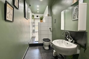 Bathroom- click for photo gallery